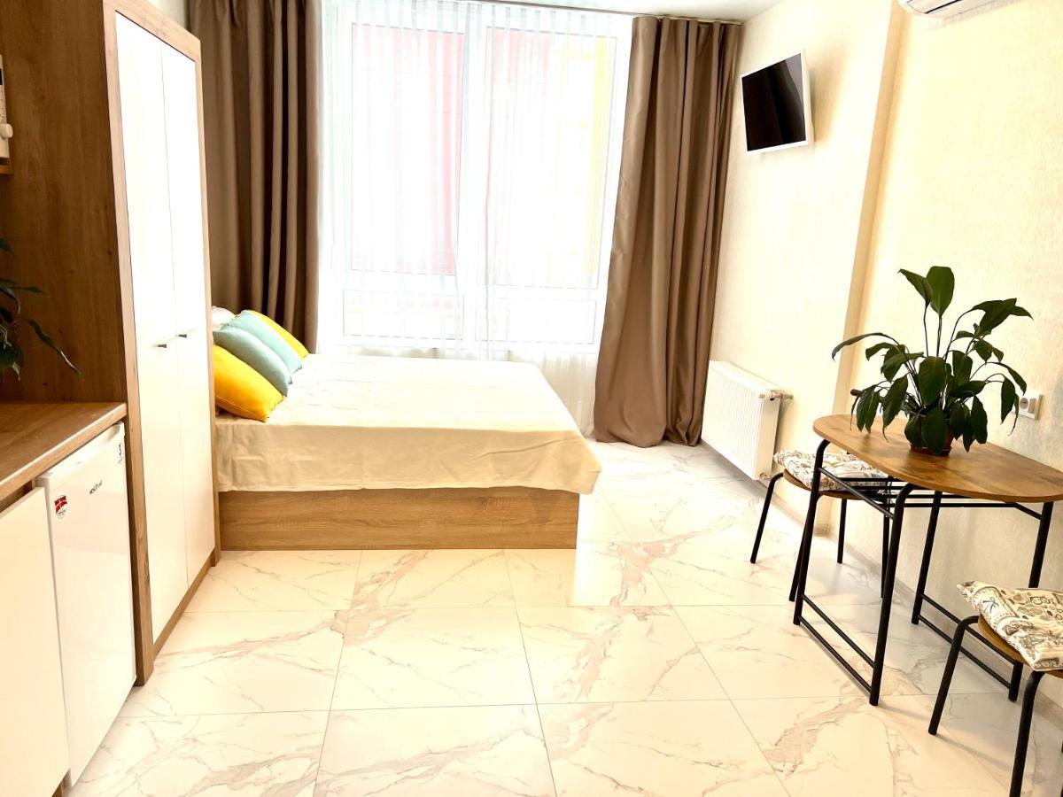 Osapart Hotel In A Complex Semycvit 2 Львов Экстерьер фото