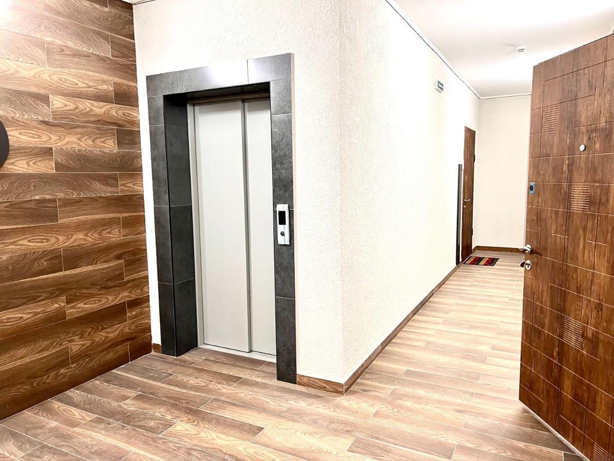 Osapart Hotel In A Complex Semycvit 2 Львов Экстерьер фото