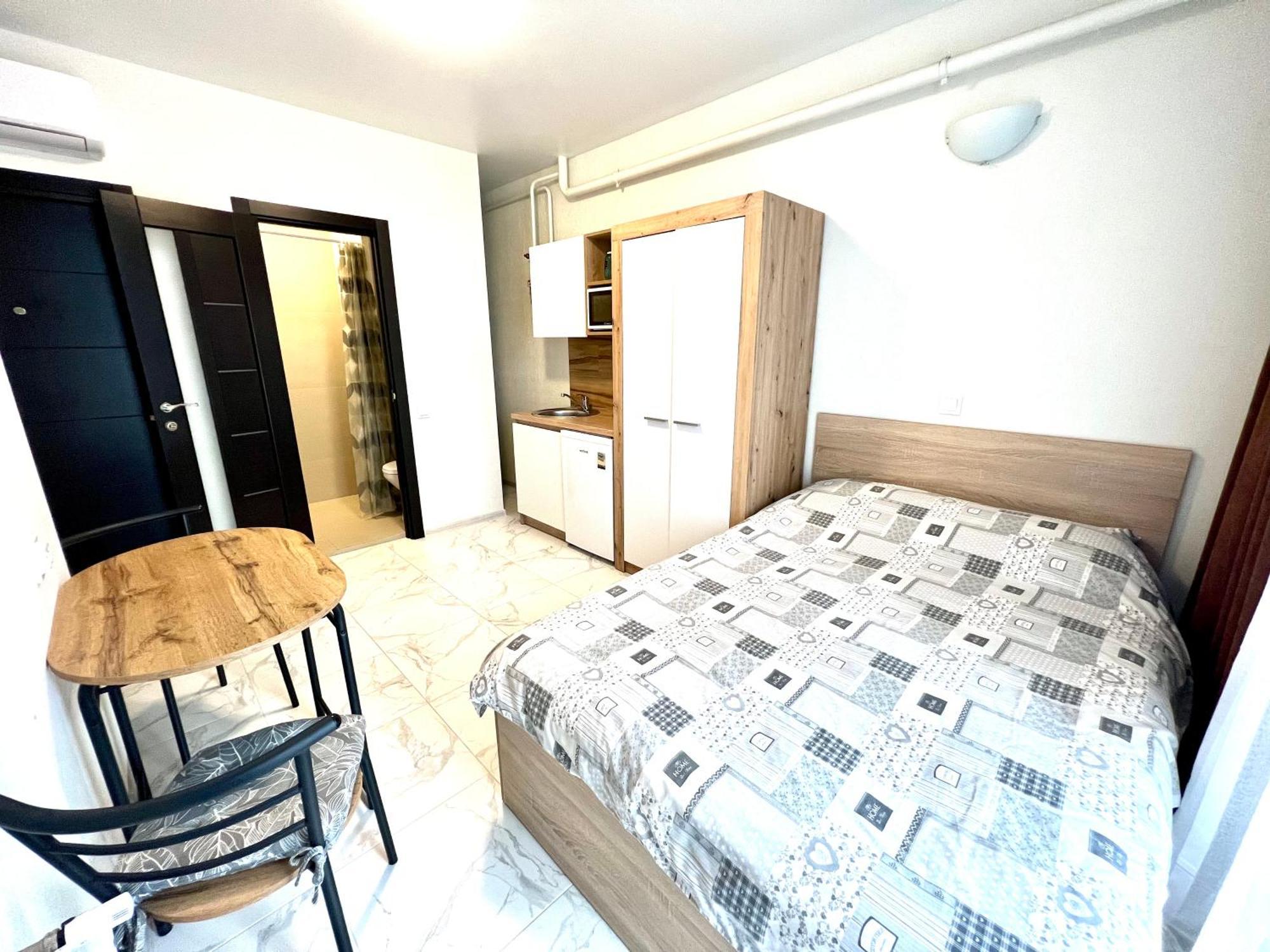 Osapart Hotel In A Complex Semycvit 2 Львов Экстерьер фото